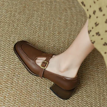 2022 Нова Дамски Обувки в стил ретро, за Жени, Кожени обувки в британския стил, Луксозен Дамски Модни Обувки на масивна токчета, Елегантни Дамски обувки на ток