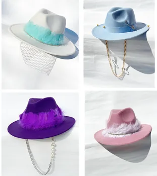Бяла фетровая шапка 2023, нова дамски фетровая шапка с пера шапка от слънцето с широка периферия, есенно-зимни дамски реколта дивата джаз шапка, Сомбреро